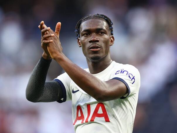 Kažnjen igrač iz Premier lige jer je udisao zabranjeni 'plin za smijanje'