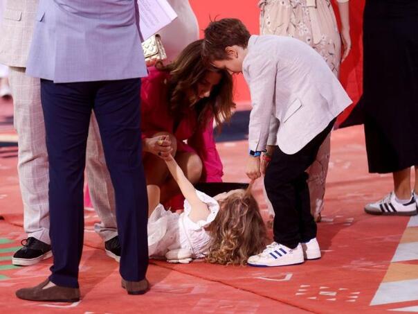 Kćerka zvijezde serije 'Lud, zbunjen, normalan' ukrala show na crvenom tepihu SFF-a