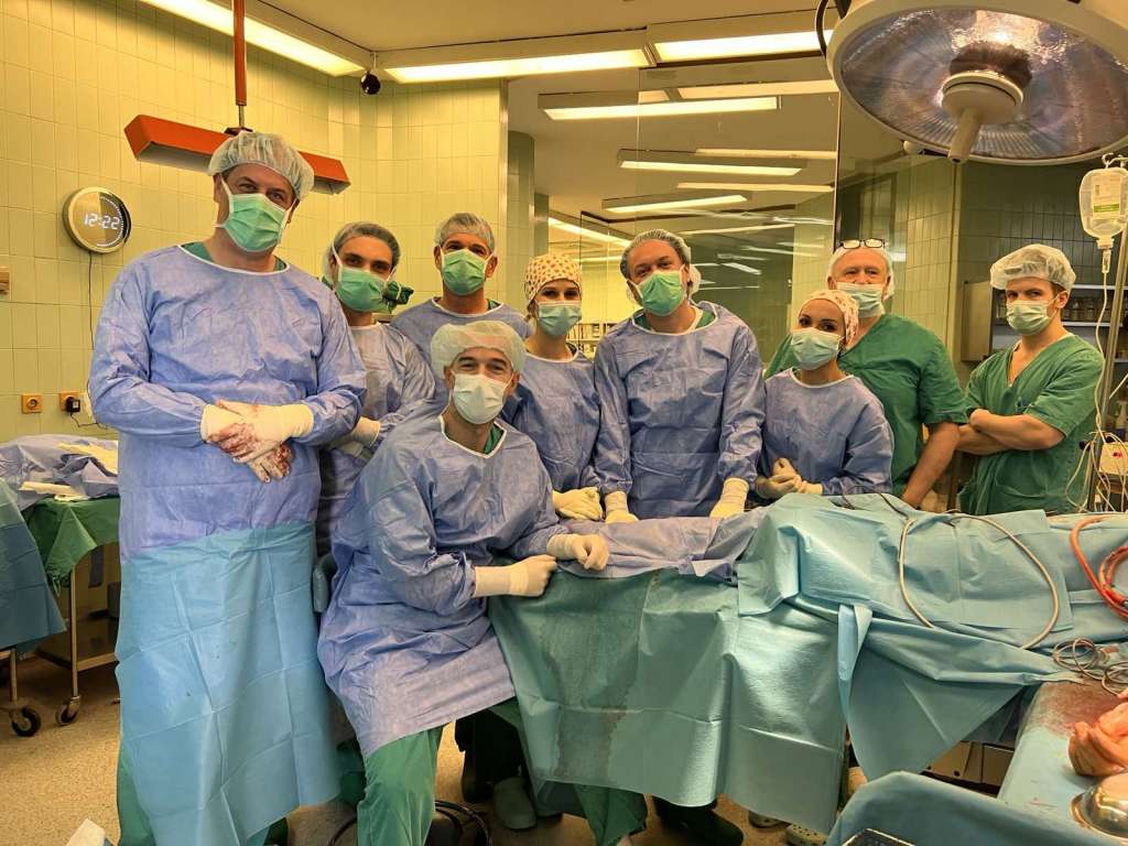 KCUS: Složenom operacijom spašena funkcija šake kod mlađeg pacijenta