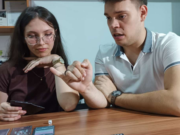 Kemal Bašić video igricu 'Astral Nexus' pretvorio i u društvenu igru s kartama