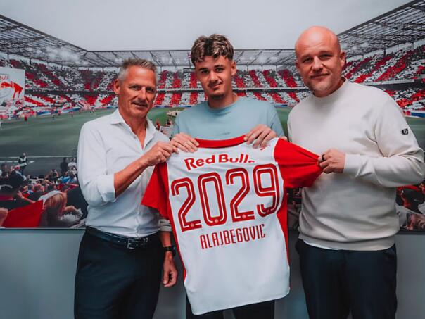 Kerim Alajbegović potpisao novi ugovor sa Salzburgom