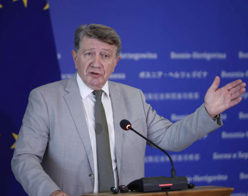 Kešo: Dok istina obuje cipele, laž obiđe pola svijeta