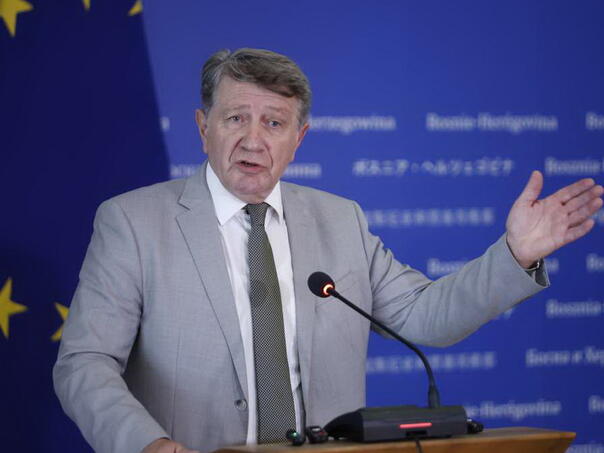 Kešo: Iz "historijske evropske priče" u "historijsku blamažu"