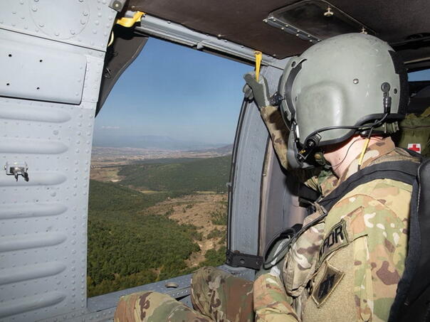 KFOR sproveo vježbu gađanja u Prištini u sklopu redovne obuke