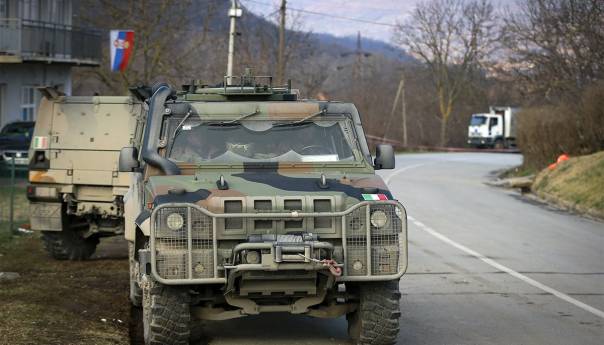 KFOR uklonio i posljednju barikadu na sjeveru Kosova