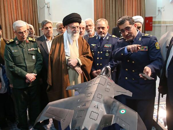 Khamenei: Iran mora dalje razvijati vojsku, naši neprijatelji se boje naše moći
