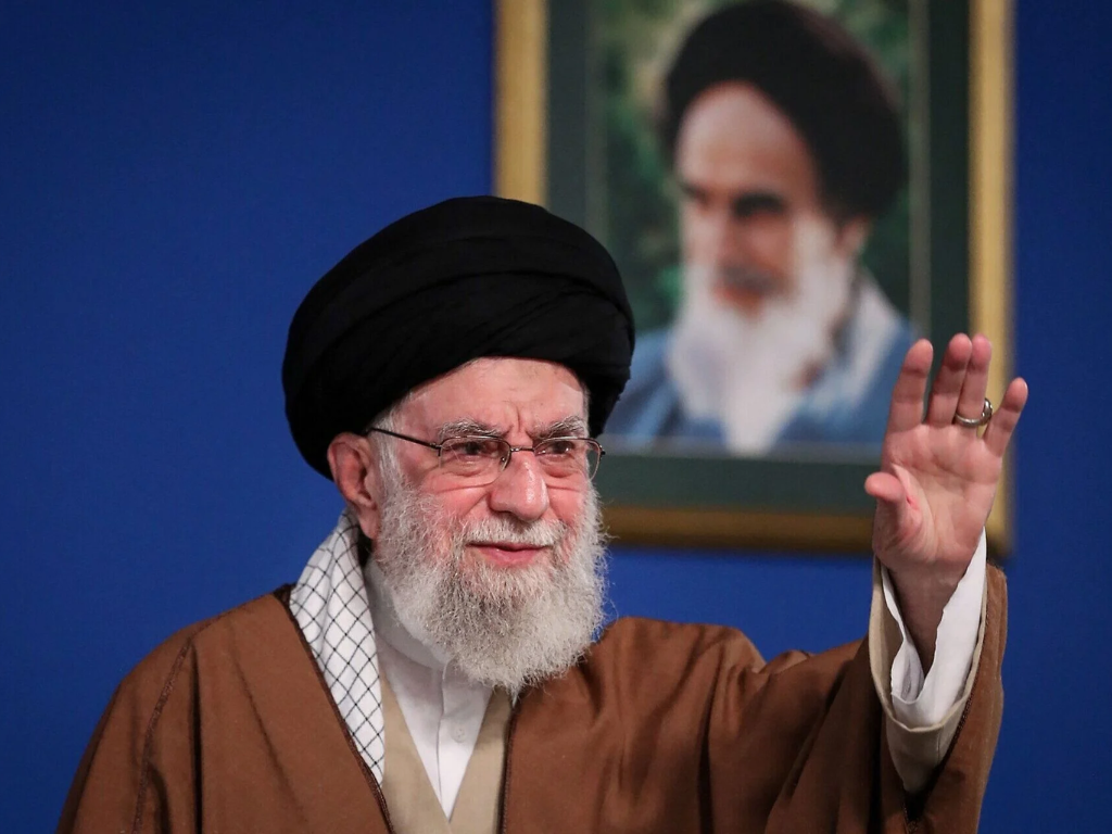 Khamenei nakon napada: Iran neće trpjeti uznemiravanje
