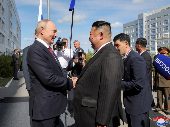 Kim Jong Un izrazio 'srdačnu zahvalnost' Putinu na završetku posjete Rusiji