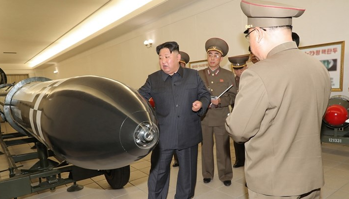 Kim Jong-un naredio fabrikama da povećaju proizvodnju oružja