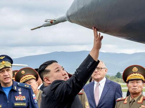 Kim Jong Un posjetio rusku Pacifičku flotu