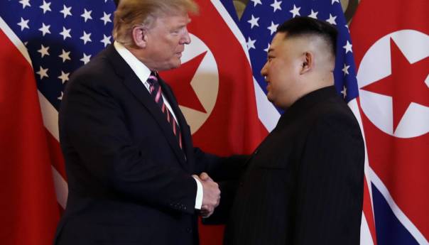 Kim Jong-un poželio Trumpu brz oporavak