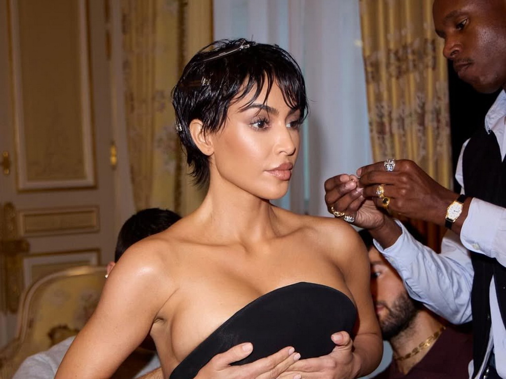 Kim Kardashian pokazala novu frizuru