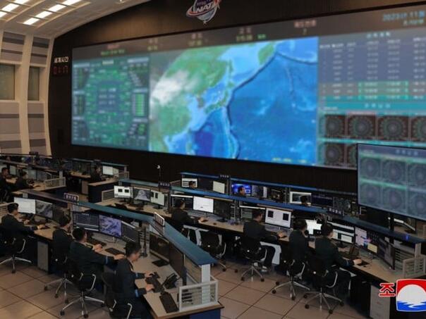 Kim pregledao satelitske snimke Bijele kuće i Pentagona