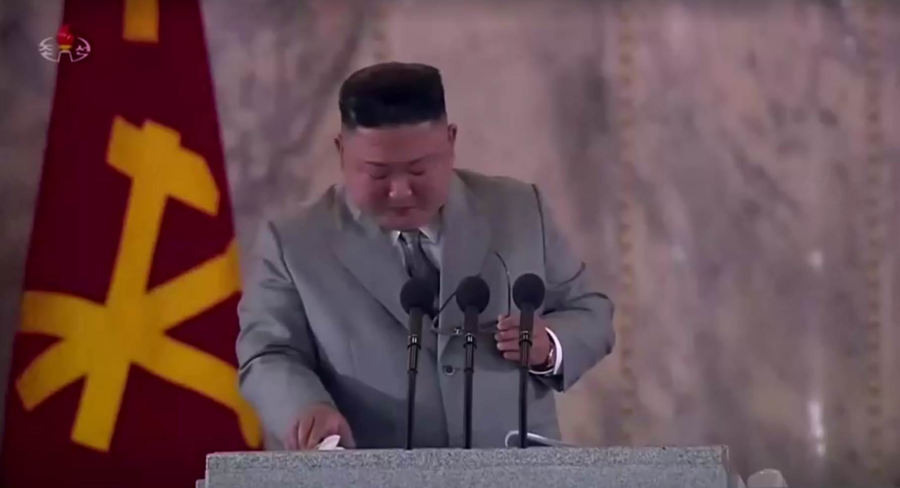 Kim se izvinio građanima što nije uspio poboljšati njihove živote