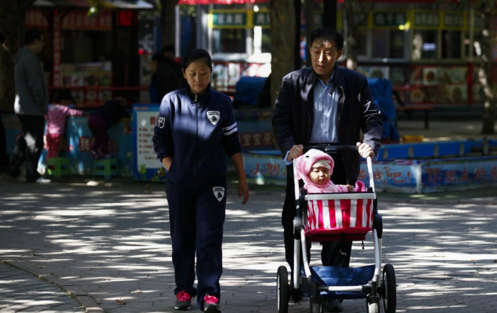 Kina: Bračni parovi mogu imati do troje djece