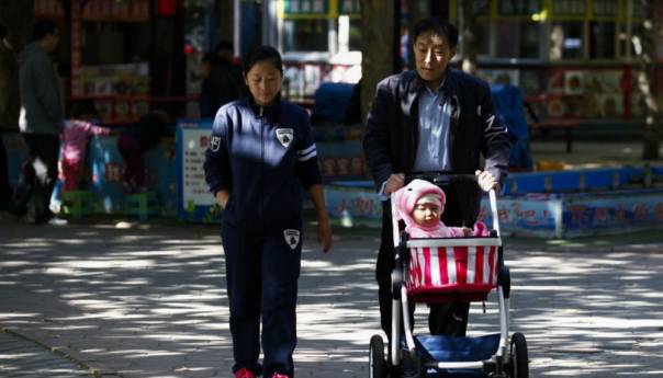 Kina: Bračni parovi mogu imati do troje djece