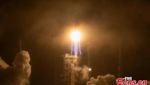 Kina lansirala tri satelita u orbitu