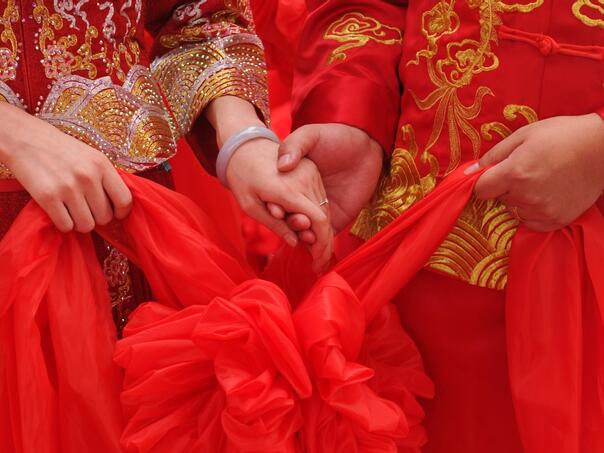 Kina nudi novčane bonove mladim bračnim parovima kako bi povećala broj brakova