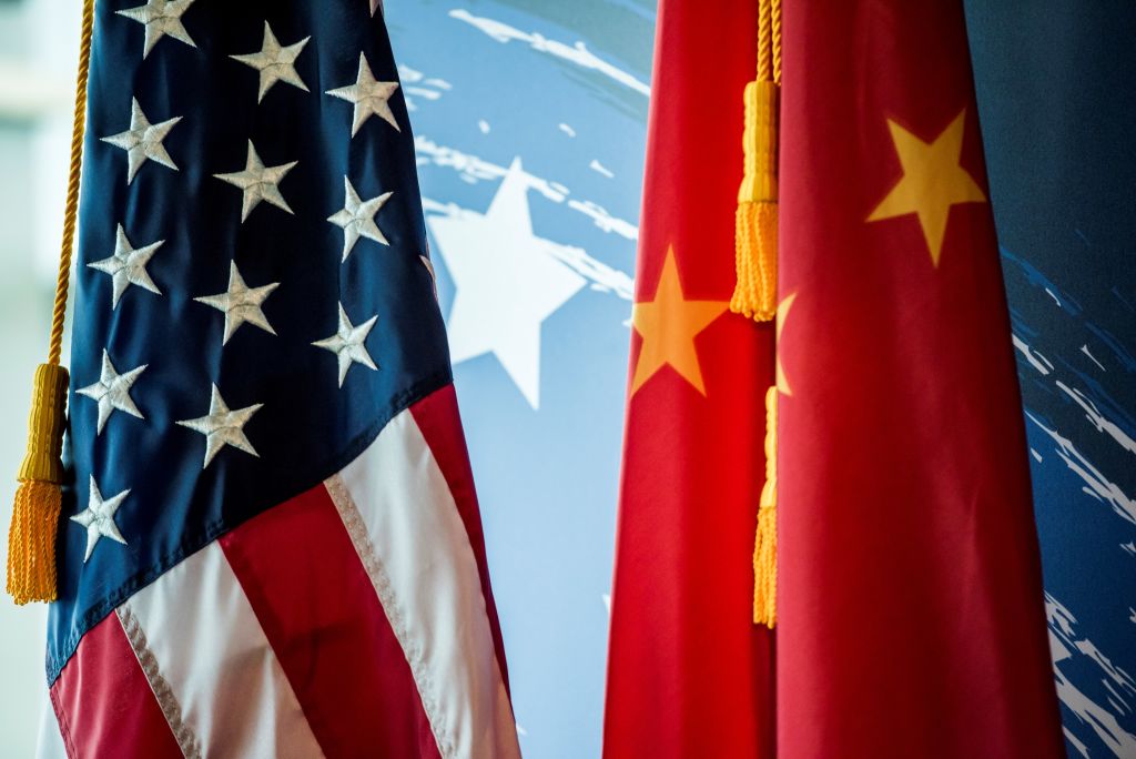 Kina osudila 'barbarske' američke sankcije zvaničnicima Hong Konga