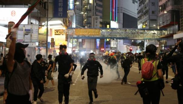 Kina osudila na kazne zatvora 10 stanovnika Hong Konga zbog bijega na Tajvan