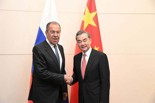 Kina podržala Rusiju: Razgovarali Lavrov i Wang