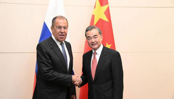 Kina podržala Rusiju: Razgovarali Lavrov i Wang