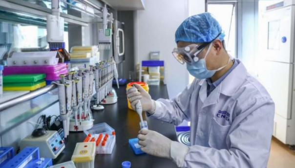 Kina prestala objavljivati dnevne podatke o novim slučajevima korone, navodno ih je milion dnevno