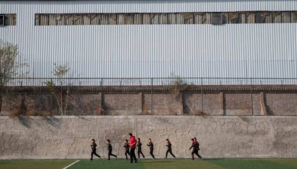 Kina priprema zakon kojim će kažnjavati roditelje zbog lošeg ponašanja djece