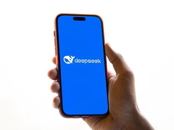 Kineska AI aplikacija DeepSeek zaokuplja pažnju svijeta
