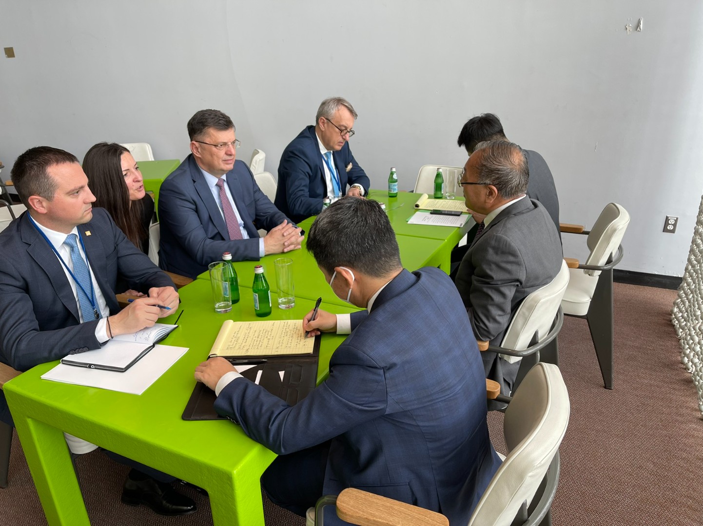 Kineski i ruski ambasadori ugostili Tegeltiju