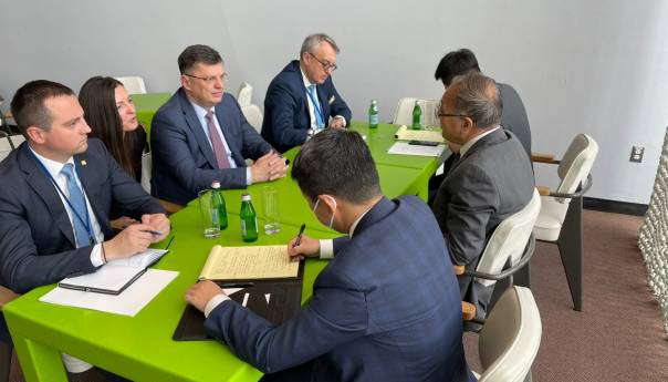 Kineski i ruski ambasadori ugostili Tegeltiju