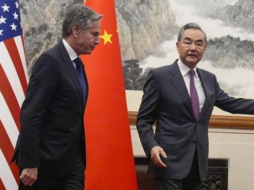 Kineski šef diplomatije poručio Blinkenu: Moglo bi doći do sukoba