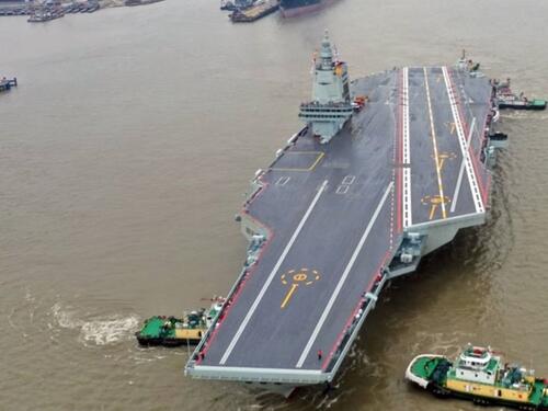 Kinezi imaju novi nosač aviona: Kakav je u usporedbi s američkima?