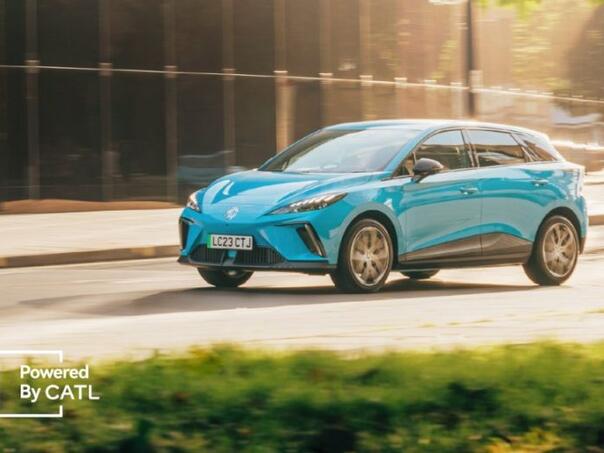 Kinezi kreirali električni automobil koji pređe 520 km za pet minuta punjenja