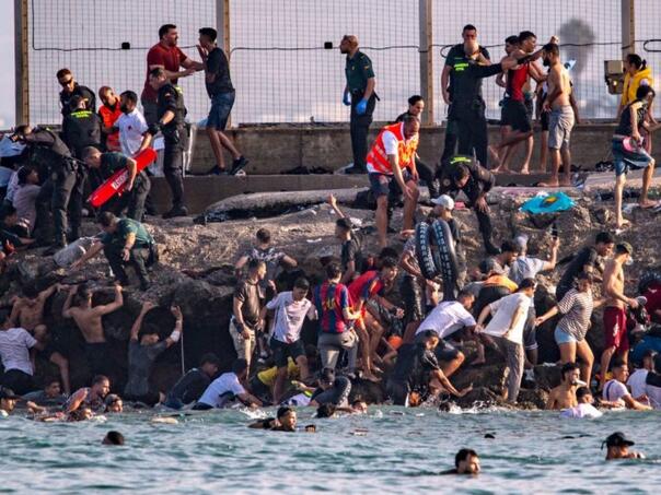 Kineski obavještajci: Mossad stoji iza migrantske krize u Ceuti