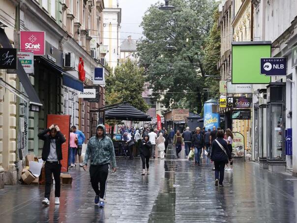 Kiša i pljuskovi u četvrtak i petak, tokom vikenda sunčano uz umjerenu oblačnost