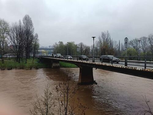 Kiša još nije povećala vodostaje rijeka u ZDK-u, službe u pripravnosti