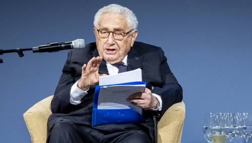 Kissinger: Snovi o razbijanju Rusije mogli bi izazvati nuklearni haos