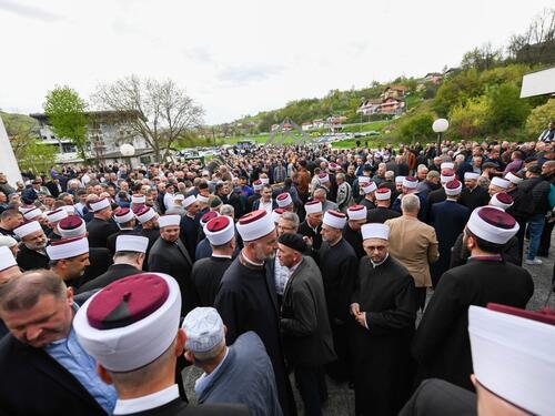 Klanjana dženaza Harunu Zahiroviću (19) u Hadžićima: Oproštaj od nastradalog maturanta
