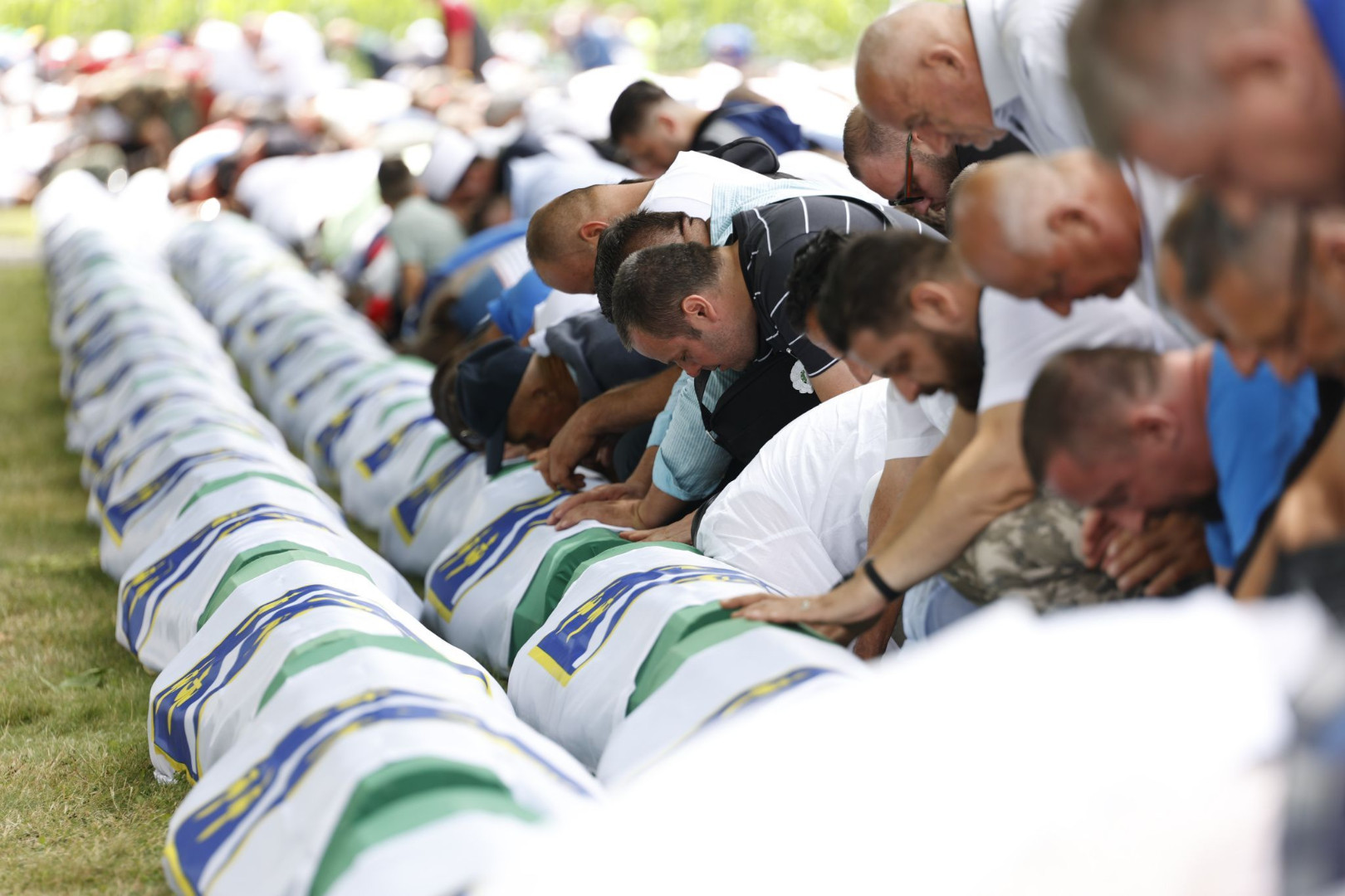 Klanjana dženaza i obavljen ukop 50 žrtava genocida u Srebrenici