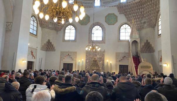 Klanjana dženaza u odsutnosti stradalim u zemljotresu u Turskoj i Siriji