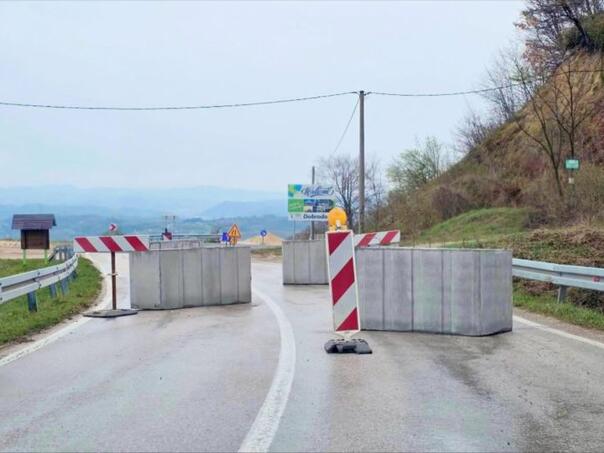 Klizište na Ban Brdu odsjeklo Teočak: Gdje su Ceste FBiH?