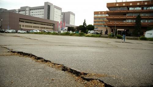 Klizište prijeti UKC-u Banja Luka: Izbilo na mjestu gdje se gradi parking od 35 miliona KM