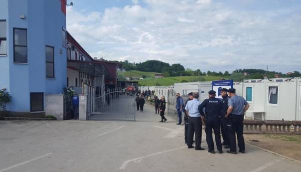 Kljajić: Provest ćemo internu istragu o postupanju policajaca u Miralu
