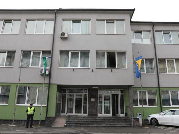 Ključ: Sa suprugom došao na odmor pa je ubio, sam se predao policiji