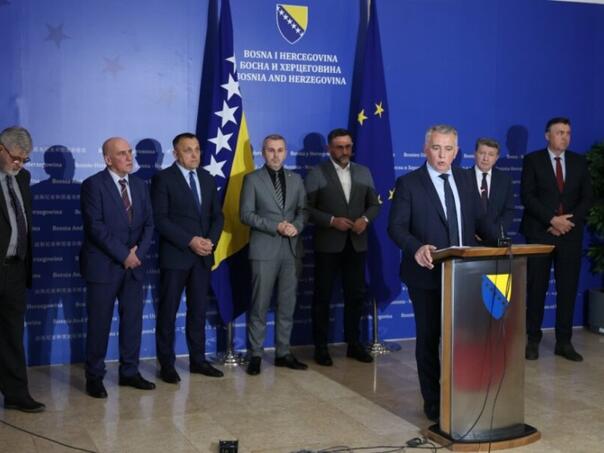 Klub SDA: Vlast RS provodi državni udar, sazvati hitnu sjednicu