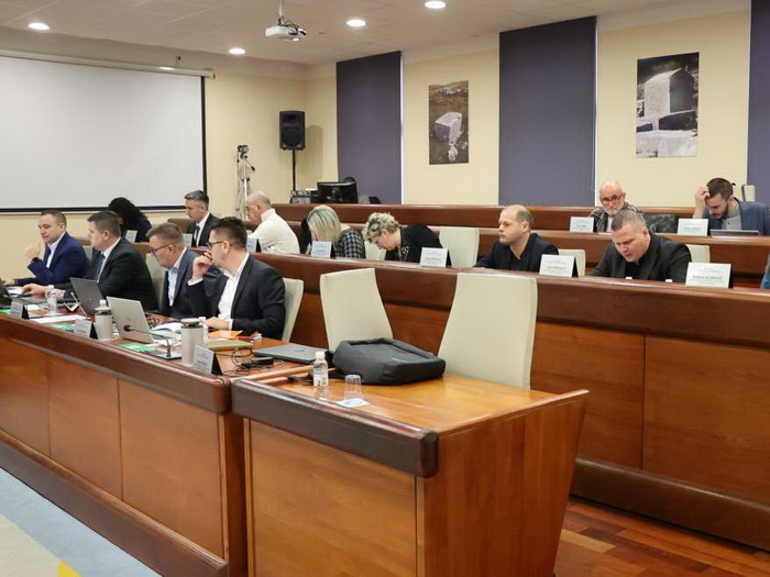 Klub vijećnika Hrvata negira diskriminaciju Bošnjaka u Mostaru