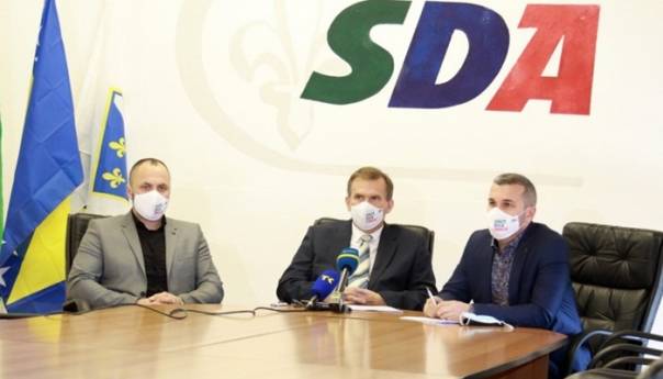 Klub zastupnika SDA u Skupštini TK uputio niz zahtjeva Vladi TK