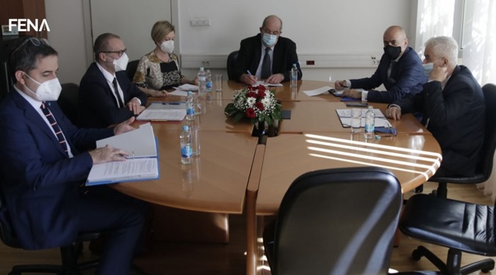 Kluge: Narednih dana u BiH stiže 100.600 doza Pfizer vakcina