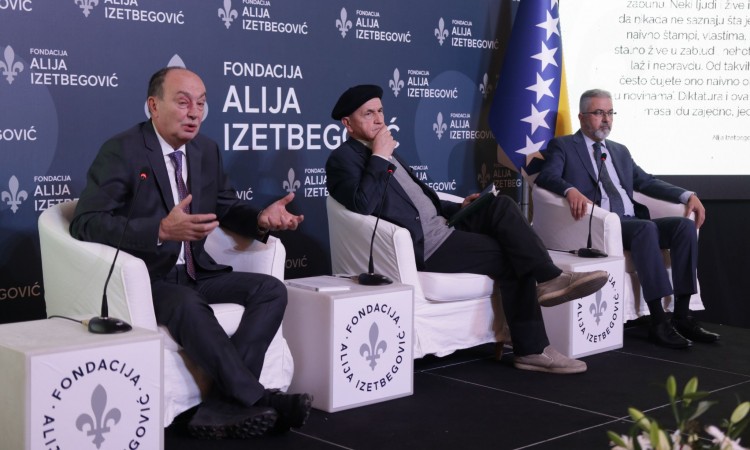 Knjiga 'Robije Alije Izetbegovića' značajan istraživački poduhvat